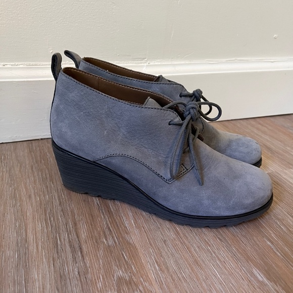 Dansko Shoes - Dansko Gray Suede Nubuck Leather Lace-Up Wedge Booties – Size 37 6.5 7 women’s